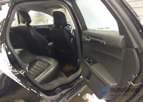 2016 Ford Fusion Hybrid Se z USA, uszkodzony, nr VIN 3FA6P0LU7GR204041